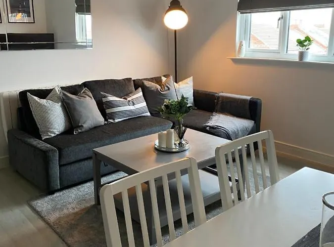 Coalhouse Apartment